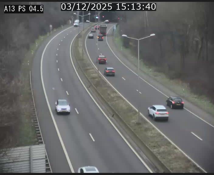 <h2>Traffic live webcam Luxembourg Differdange - A13 direction Esch-sur-Alzette - BK 4.5</h2>