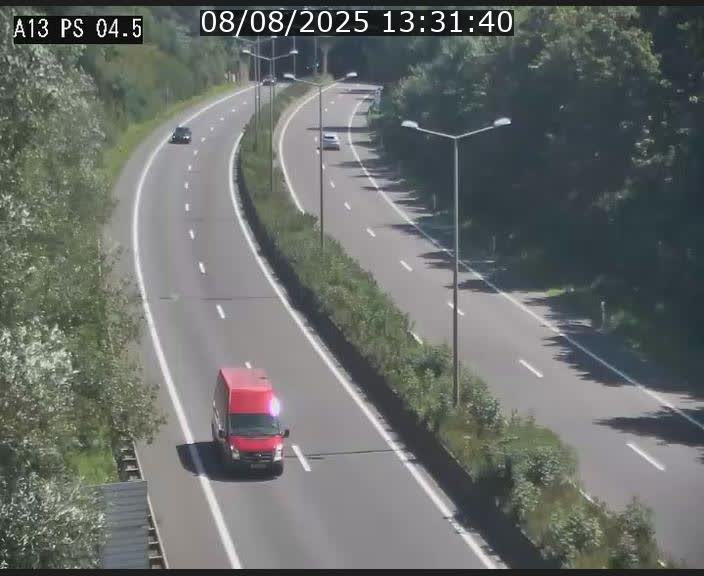 <h2>Traffic live webcam Luxembourg Differdange - A13 direction Esch-sur-Alzette - BK 4.5</h2>