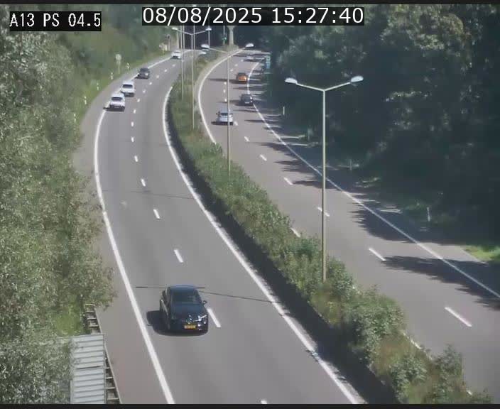 <h2>Traffic live webcam Luxembourg Differdange - A13 direction Esch-sur-Alzette - BK 4.5</h2>