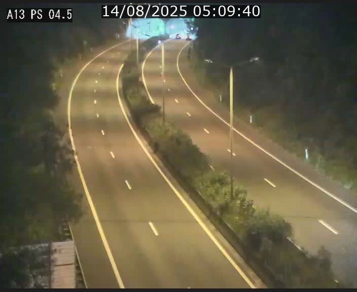 <h2>Traffic live webcam Luxembourg Differdange - A13 direction Esch-sur-Alzette - BK 4.5</h2>