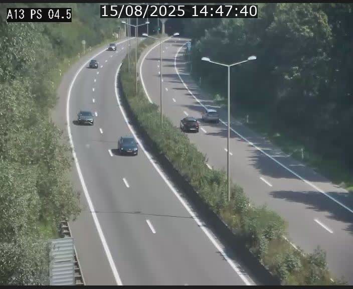 <h2>Traffic live webcam Luxembourg Differdange - A13 direction Esch-sur-Alzette - BK 4.5</h2>