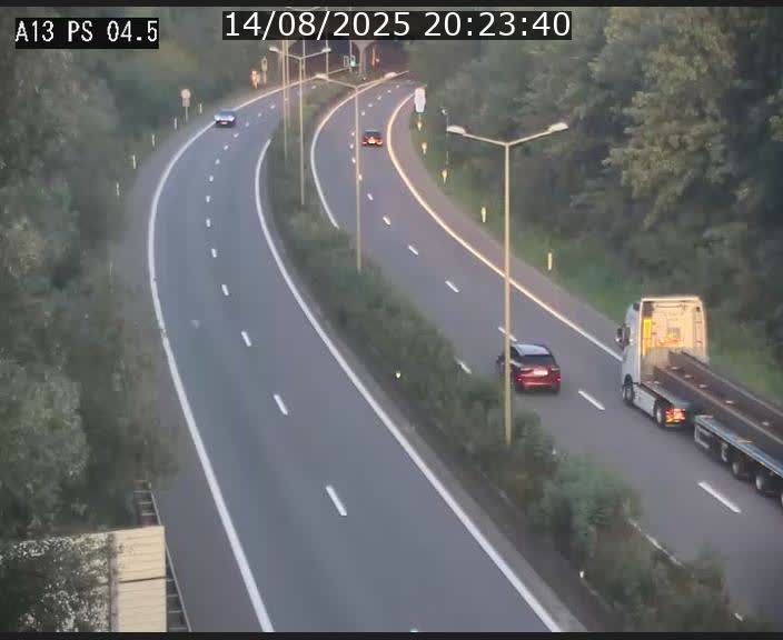 <h2>Traffic live webcam Luxembourg Differdange - A13 direction Esch-sur-Alzette - BK 4.5</h2>