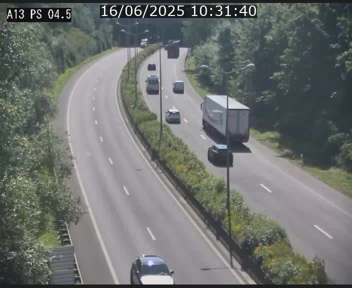 Traffic live webcam Luxembourg Differdange - A13 direction Esch-sur-Alzette - BK 4.5