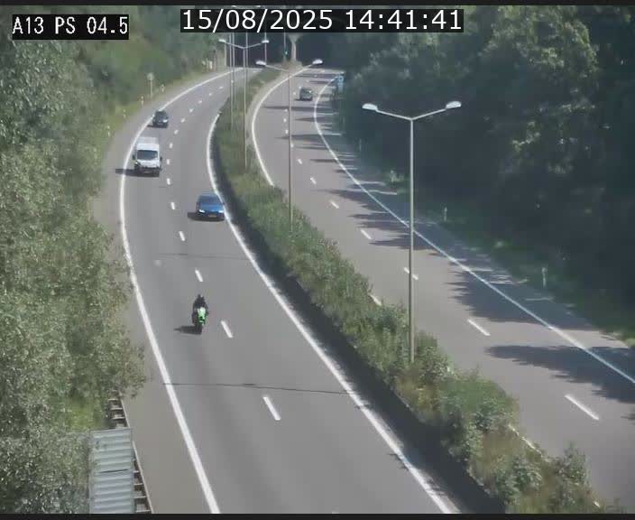 <h2>Traffic live webcam Luxembourg Differdange - A13 direction Esch-sur-Alzette - BK 4.5</h2>