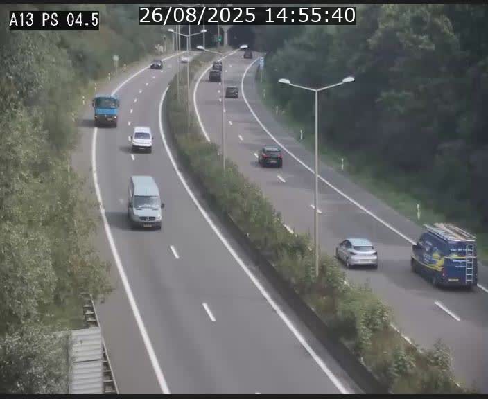 <h2>Traffic live webcam Luxembourg Differdange - A13 direction Esch-sur-Alzette - BK 4.5</h2>
