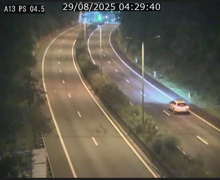 <h2>Traffic live webcam Luxembourg Differdange - A13 direction Esch-sur-Alzette - BK 4.5</h2>
