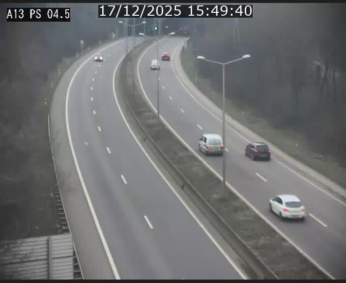 <h2>Traffic live webcam Luxembourg Differdange - A13 direction Esch-sur-Alzette - BK 4.5</h2>