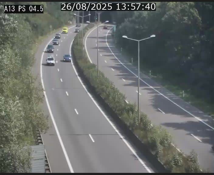 <h2>Traffic live webcam Luxembourg Differdange - A13 direction Esch-sur-Alzette - BK 4.5</h2>