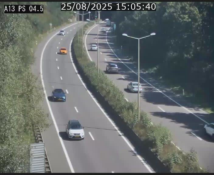<h2>Traffic live webcam Luxembourg Differdange - A13 direction Esch-sur-Alzette - BK 4.5</h2>