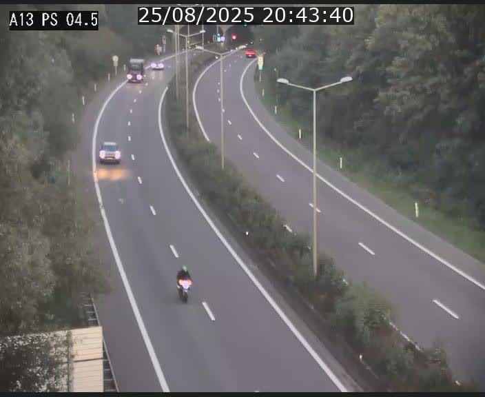 <h2>Traffic live webcam Luxembourg Differdange - A13 direction Esch-sur-Alzette - BK 4.5</h2>