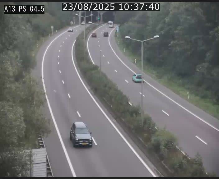 <h2>Traffic live webcam Luxembourg Differdange - A13 direction Esch-sur-Alzette - BK 4.5</h2>
