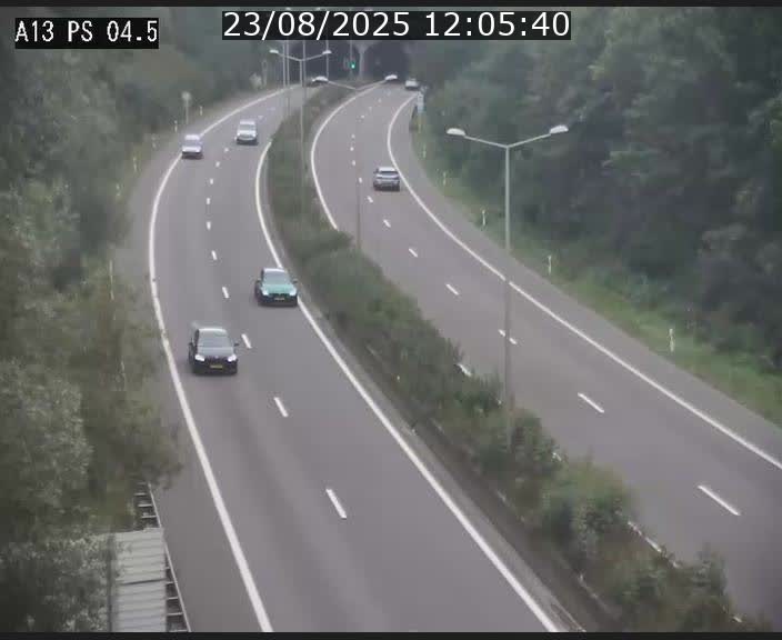 <h2>Traffic live webcam Luxembourg Differdange - A13 direction Esch-sur-Alzette - BK 4.5</h2>
