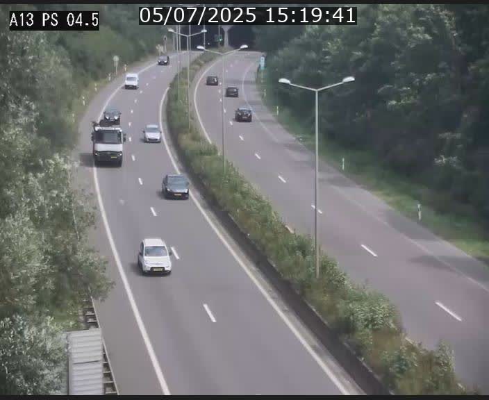 Traffic live webcam Luxembourg Differdange - A13 direction Esch-sur-Alzette - BK 4.5