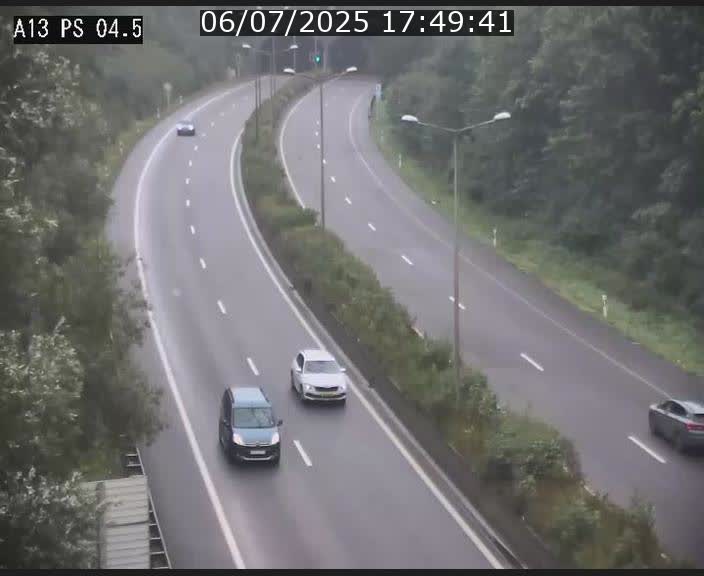 Traffic live webcam Luxembourg Differdange - A13 direction Esch-sur-Alzette - BK 4.5