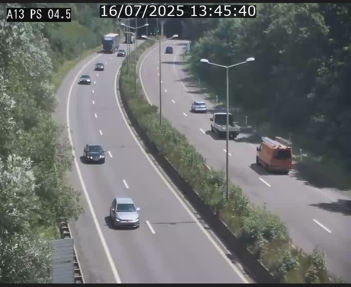 Traffic live webcam Luxembourg Differdange - A13 direction Esch-sur-Alzette - BK 4.5