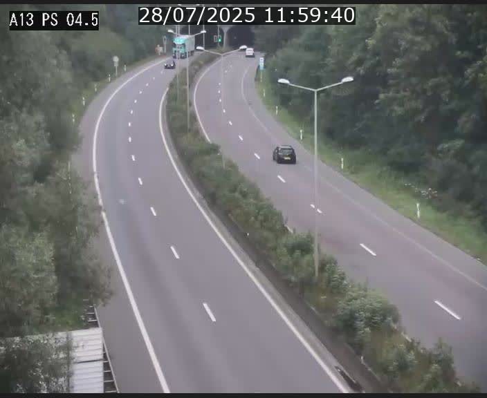 Traffic live webcam Luxembourg Differdange - A13 direction Esch-sur-Alzette - BK 4.5
