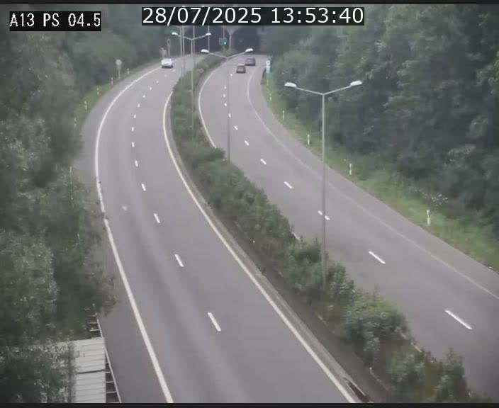 Traffic live webcam Luxembourg Differdange - A13 direction Esch-sur-Alzette - BK 4.5