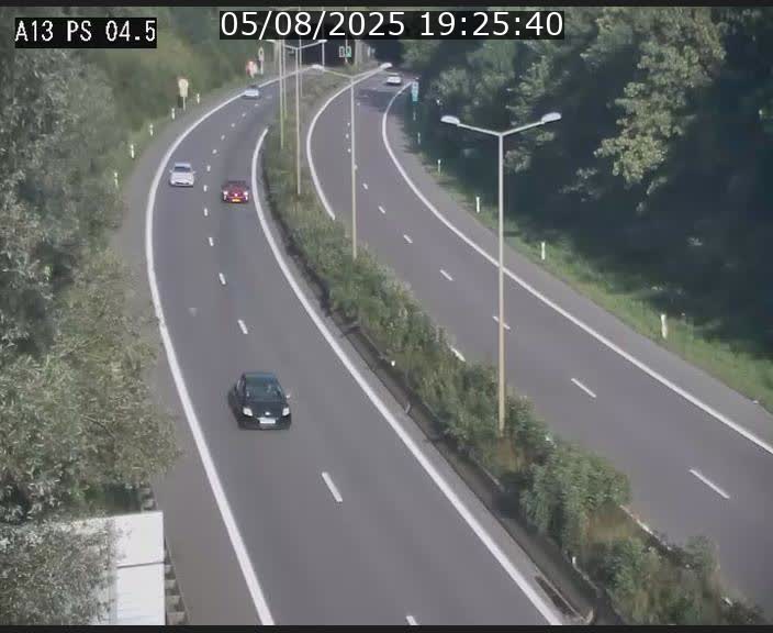 Traffic live webcam Luxembourg Differdange - A13 direction Esch-sur-Alzette - BK 4.5