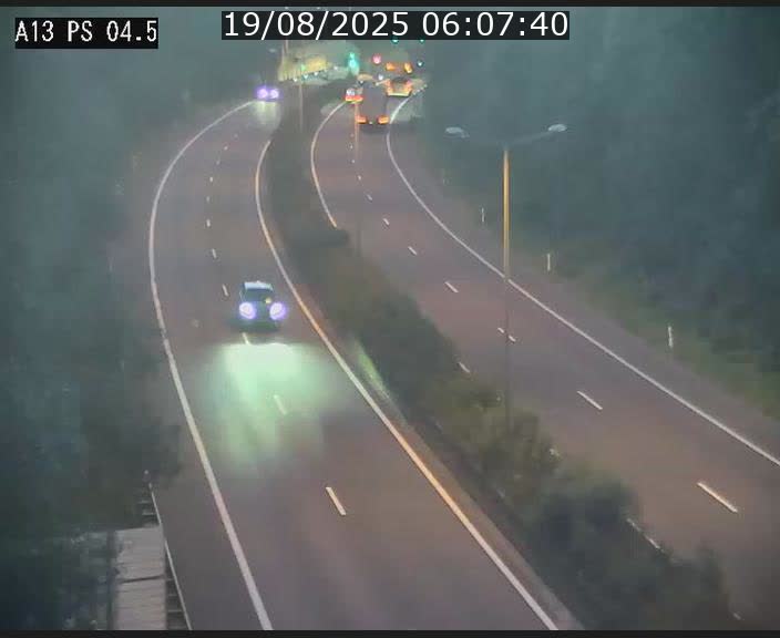 <h2>Traffic live webcam Luxembourg Differdange - A13 direction Esch-sur-Alzette - BK 4.5</h2>