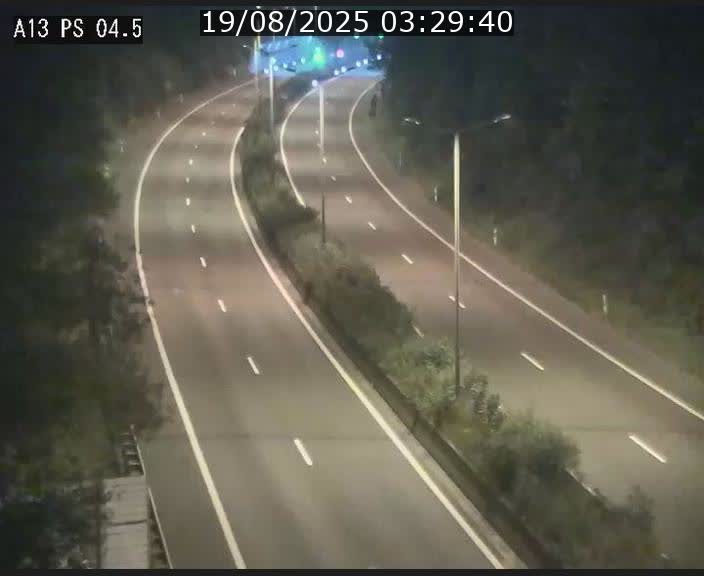 <h2>Traffic live webcam Luxembourg Differdange - A13 direction Esch-sur-Alzette - BK 4.5</h2>