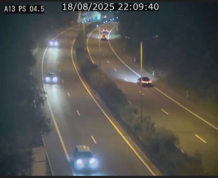 <h2>Traffic live webcam Luxembourg Differdange - A13 direction Esch-sur-Alzette - BK 4.5</h2>