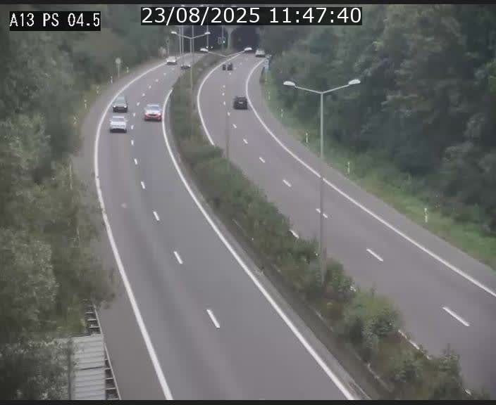 <h2>Traffic live webcam Luxembourg Differdange - A13 direction Esch-sur-Alzette - BK 4.5</h2>