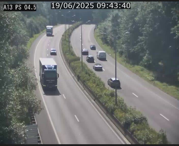 <h2>Traffic live webcam Luxembourg Differdange - A13 direction Esch-sur-Alzette - BK 4.5</h2>