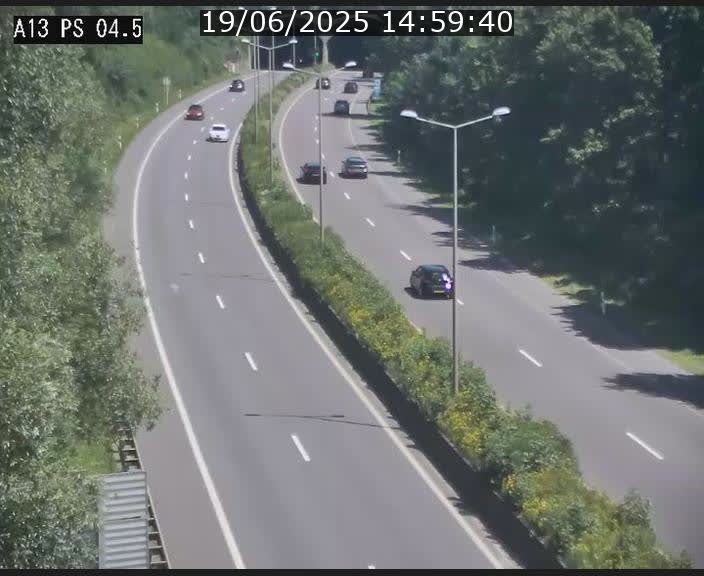 <h2>Traffic live webcam Luxembourg Differdange - A13 direction Esch-sur-Alzette - BK 4.5</h2>