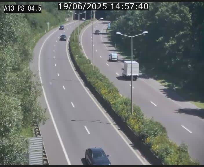 <h2>Traffic live webcam Luxembourg Differdange - A13 direction Esch-sur-Alzette - BK 4.5</h2>