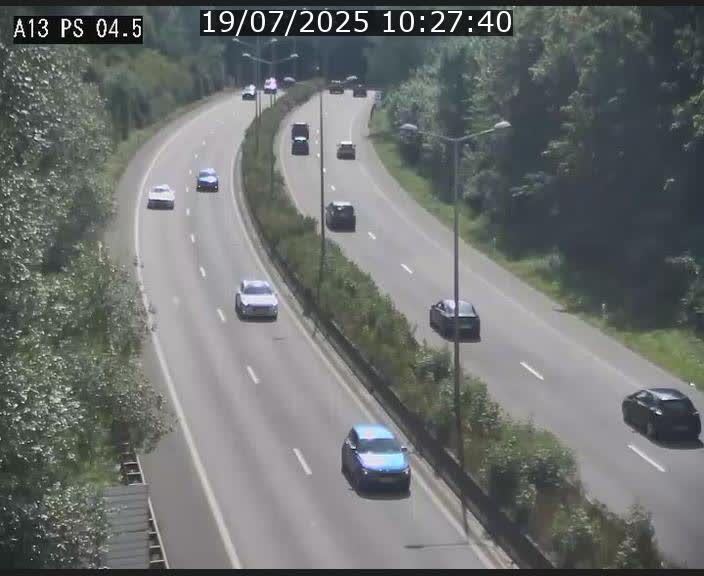 Traffic live webcam Luxembourg Differdange - A13 direction Esch-sur-Alzette - BK 4.5