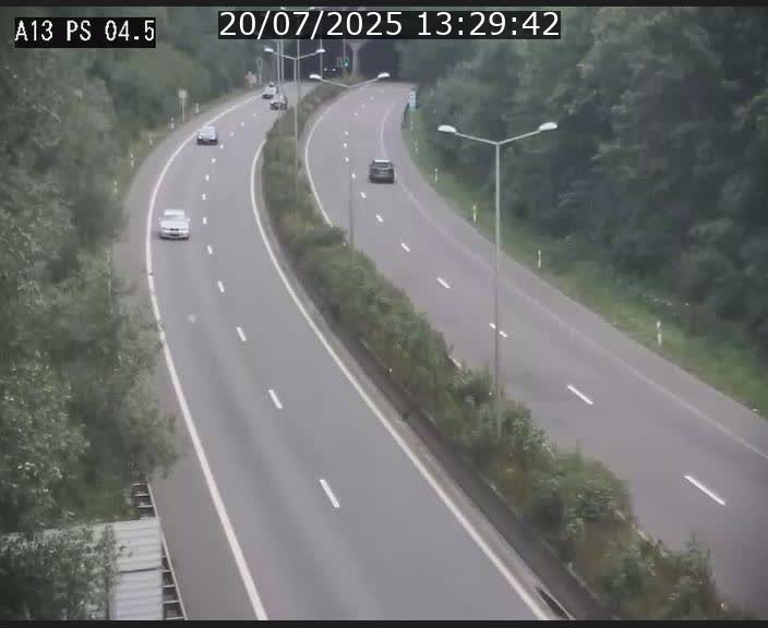 <h2>Traffic live webcam Luxembourg Differdange - A13 direction Esch-sur-Alzette - BK 4.5</h2>