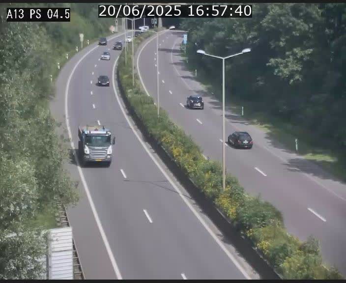 <h2>Traffic live webcam Luxembourg Differdange - A13 direction Esch-sur-Alzette - BK 4.5</h2>