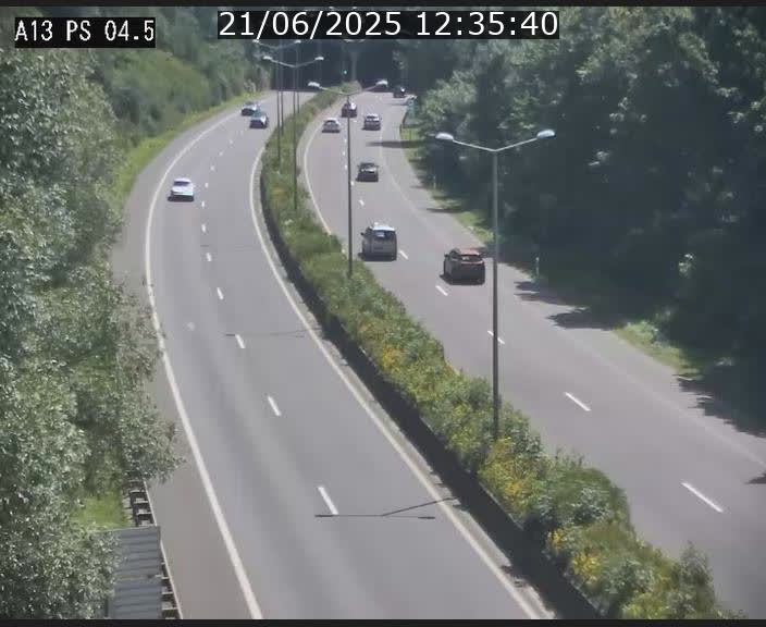 <h2>Traffic live webcam Luxembourg Differdange - A13 direction Esch-sur-Alzette - BK 4.5</h2>