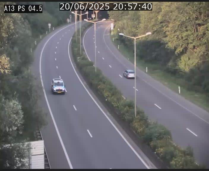 <h2>Traffic live webcam Luxembourg Differdange - A13 direction Esch-sur-Alzette - BK 4.5</h2>