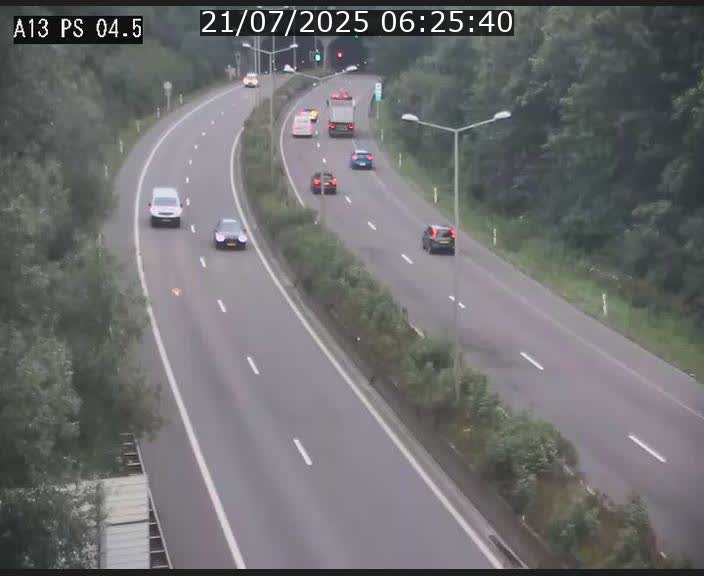 <h2>Traffic live webcam Luxembourg Differdange - A13 direction Esch-sur-Alzette - BK 4.5</h2>