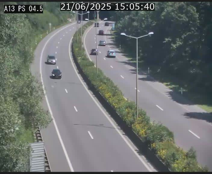 <h2>Traffic live webcam Luxembourg Differdange - A13 direction Esch-sur-Alzette - BK 4.5</h2>