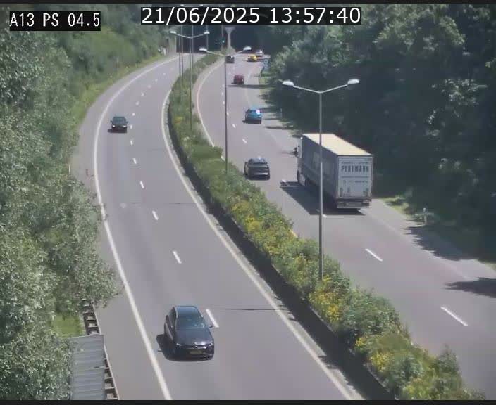 <h2>Traffic live webcam Luxembourg Differdange - A13 direction Esch-sur-Alzette - BK 4.5</h2>