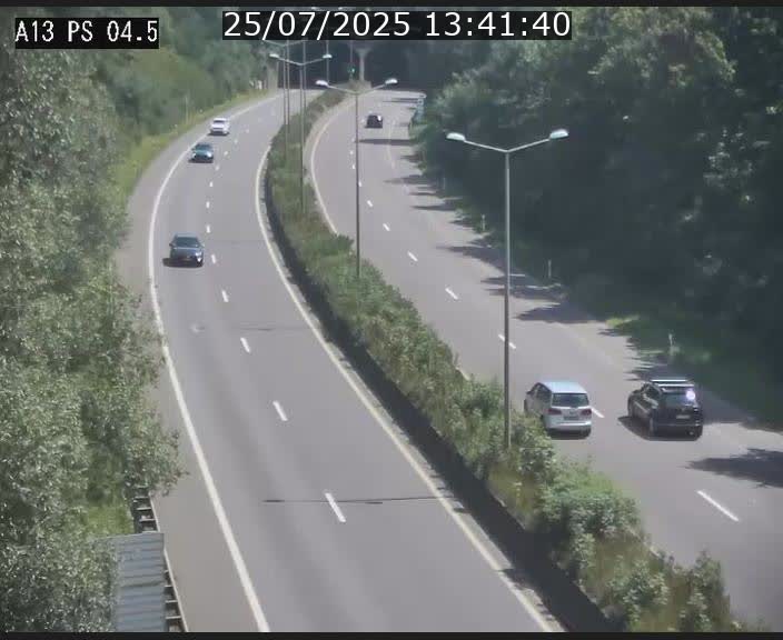 <h2>Traffic live webcam Luxembourg Differdange - A13 direction Esch-sur-Alzette - BK 4.5</h2>