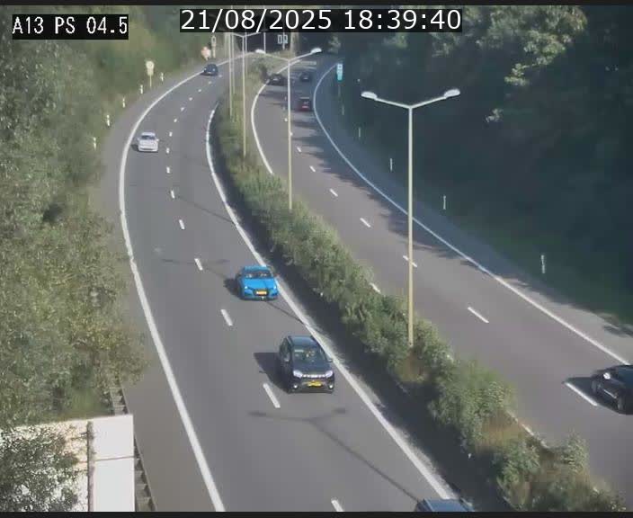 <h2>Traffic live webcam Luxembourg Differdange - A13 direction Esch-sur-Alzette - BK 4.5</h2>