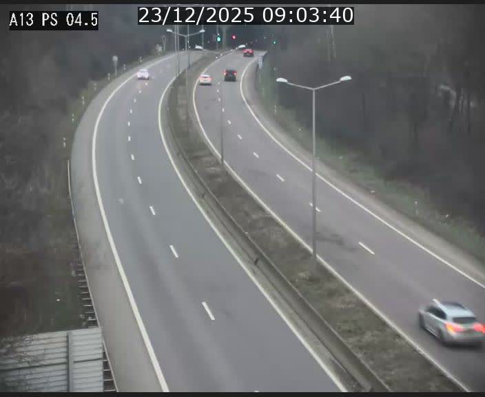 <h2>Traffic live webcam Luxembourg Differdange - A13 direction Esch-sur-Alzette - BK 4.5</h2>