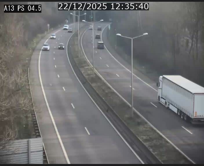 <h2>Traffic live webcam Luxembourg Differdange - A13 direction Esch-sur-Alzette - BK 4.5</h2>