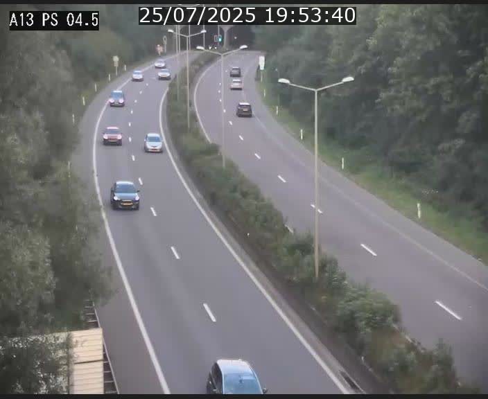 <h2>Traffic live webcam Luxembourg Differdange - A13 direction Esch-sur-Alzette - BK 4.5</h2>