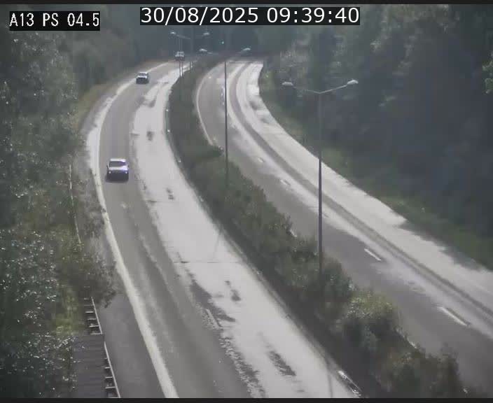 <h2>Traffic live webcam Luxembourg Differdange - A13 direction Esch-sur-Alzette - BK 4.5</h2>