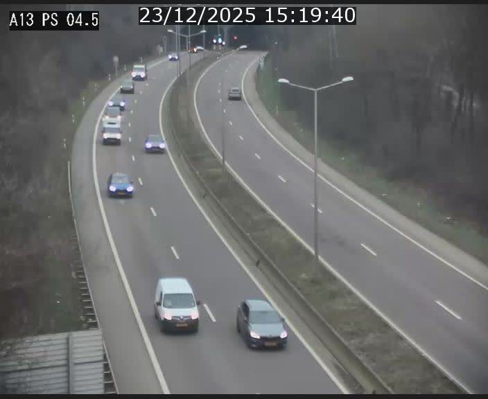 <h2>Traffic live webcam Luxembourg Differdange - A13 direction Esch-sur-Alzette - BK 4.5</h2>