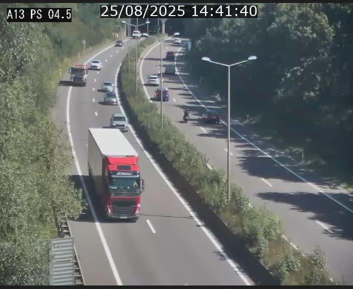 <h2>Traffic live webcam Luxembourg Differdange - A13 direction Esch-sur-Alzette - BK 4.5</h2>
