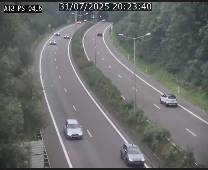 <h2>Traffic live webcam Luxembourg Differdange - A13 direction Esch-sur-Alzette - BK 4.5</h2>