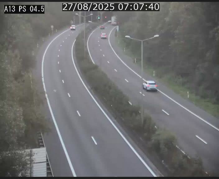 <h2>Traffic live webcam Luxembourg Differdange - A13 direction Esch-sur-Alzette - BK 4.5</h2>
