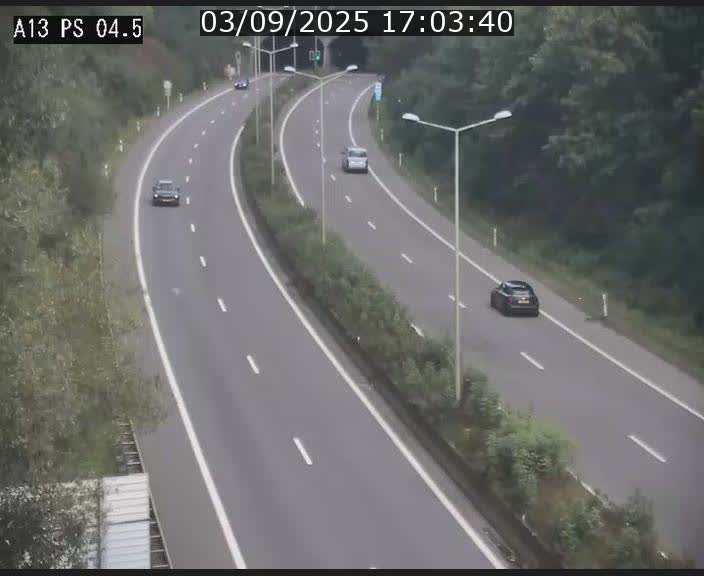 <h2>Traffic live webcam Luxembourg Differdange - A13 direction Esch-sur-Alzette - BK 4.5</h2>