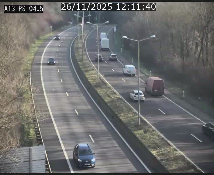 <h2>Traffic live webcam Luxembourg Differdange - A13 direction Esch-sur-Alzette - BK 4.5</h2>