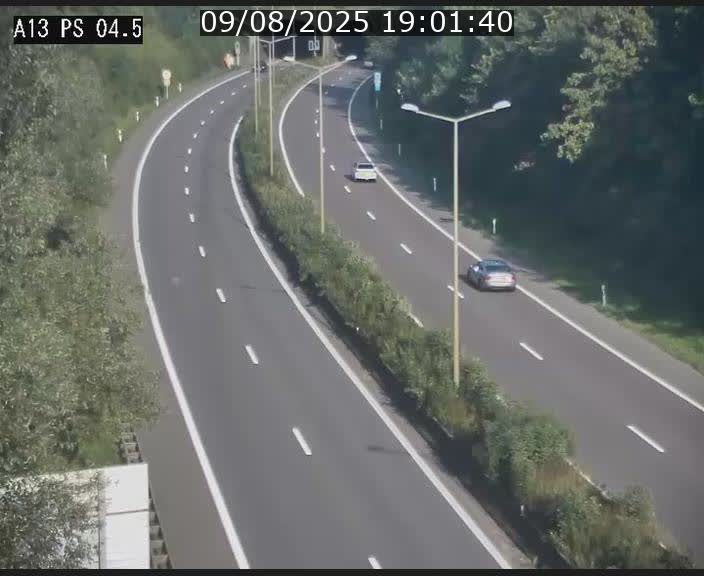 <h2>Traffic live webcam Luxembourg Differdange - A13 direction Esch-sur-Alzette - BK 4.5</h2>